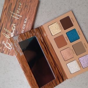 Mango Butter Eye Shadow Pallet